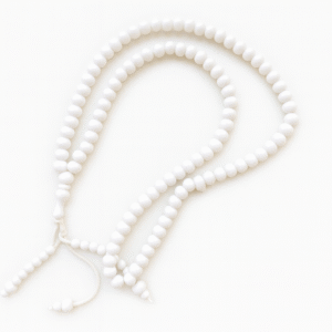 chapelet rouge grenat